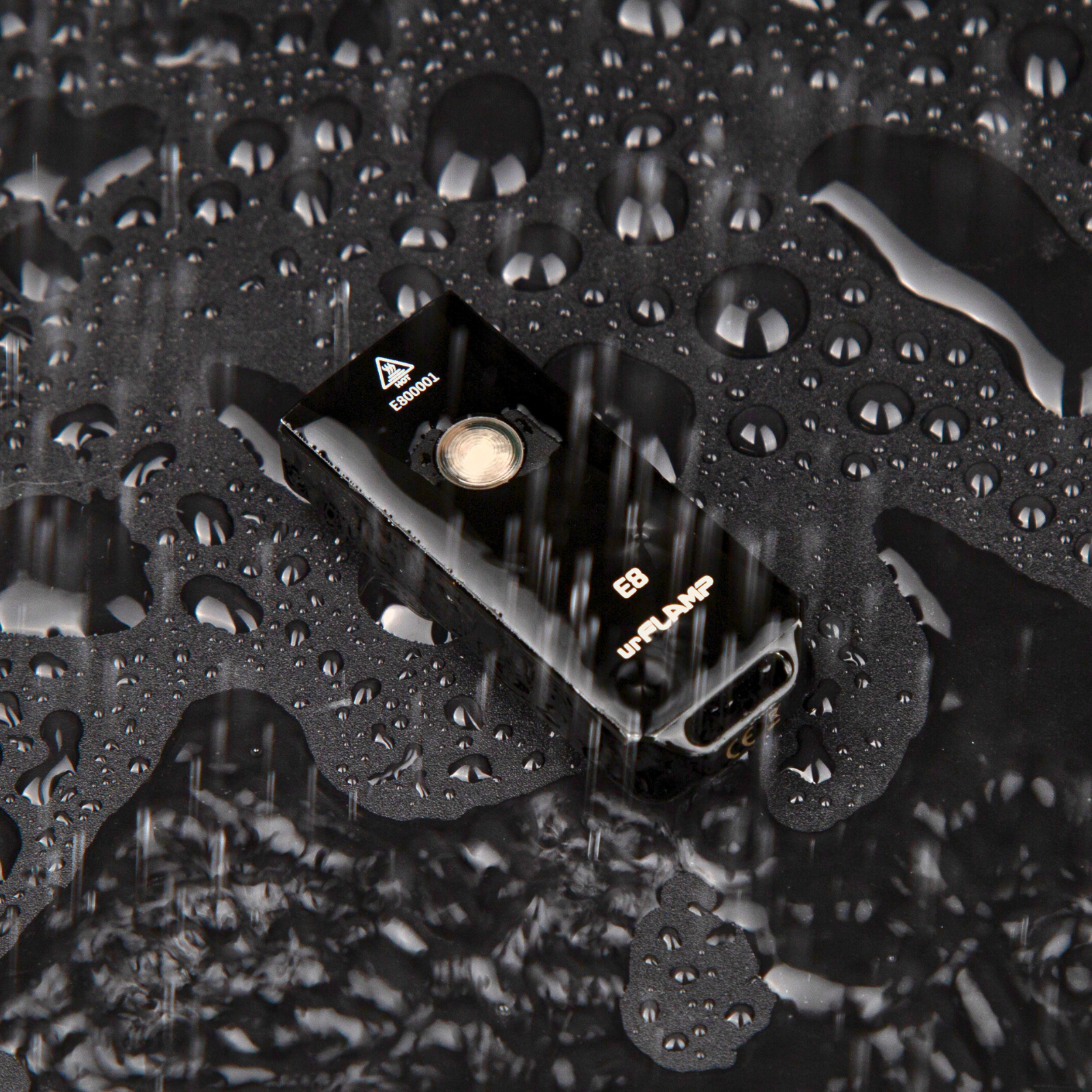 urFlamp® E8: EDC Keychain Flashlight Deposit Reservation